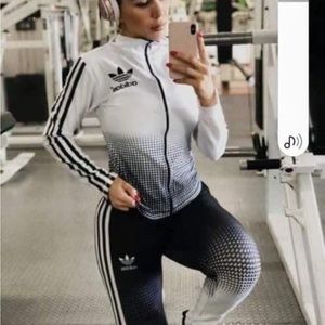 Women’s sportswear jacket and leggings